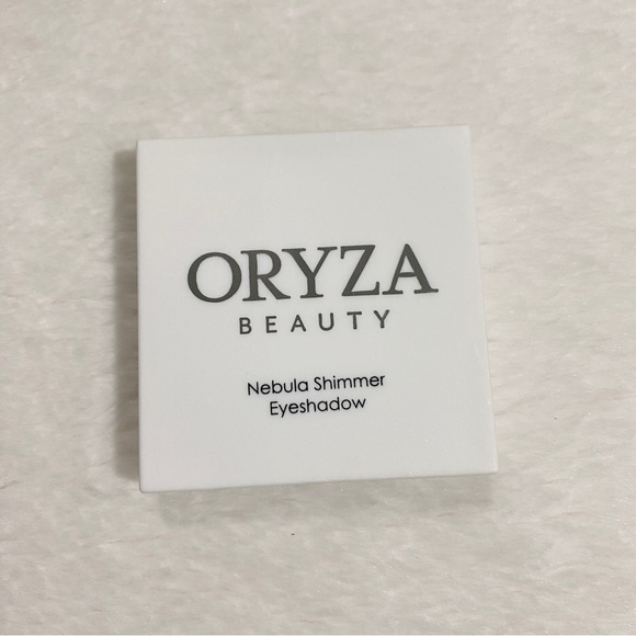 Oryza Beauty Nebula Shimmer Eyeshadow Quad - Picture 3 of 4